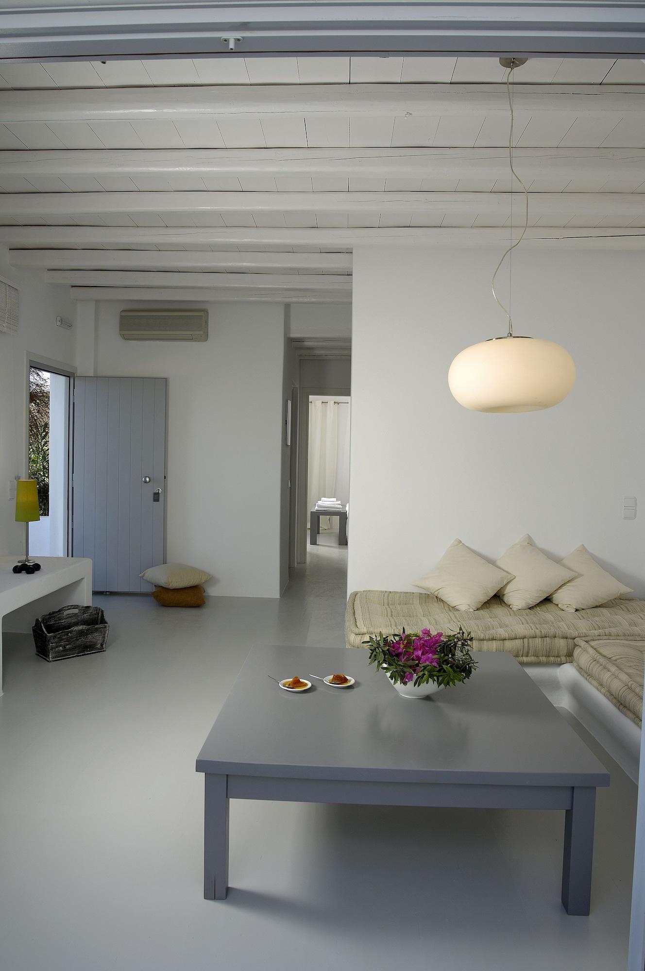 Kapetan Tasos Suites Pollonia Exterior photo