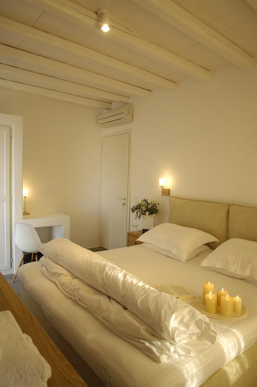 Kapetan Tasos Suites Pollonia Room photo